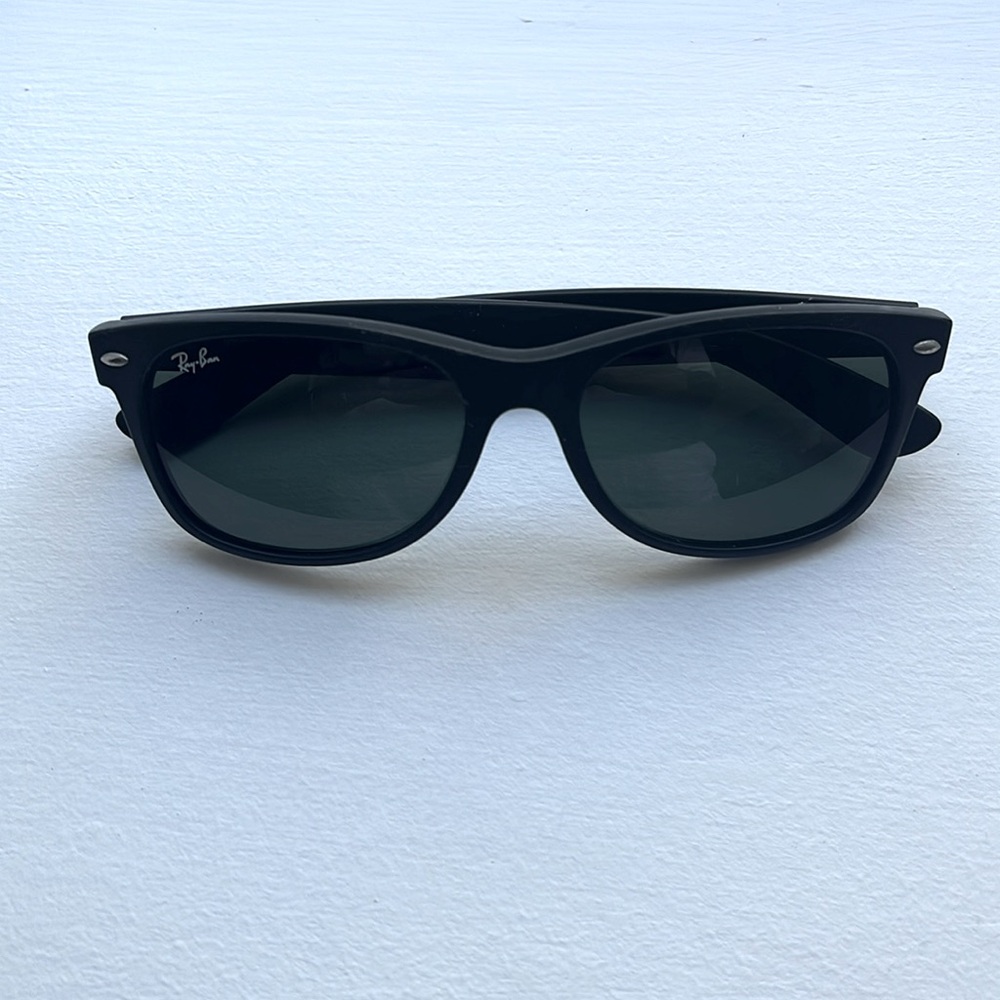 Ray Ban 2132 Black Sungkasses